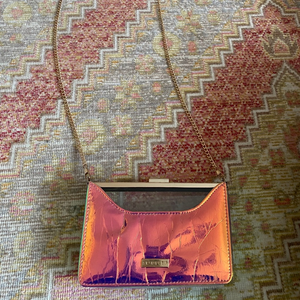 Skinnydip crossbody purse